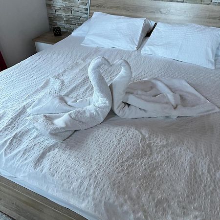 Casa Vacanza Cadorna Residence タルヴィージオ エクステリア 写真