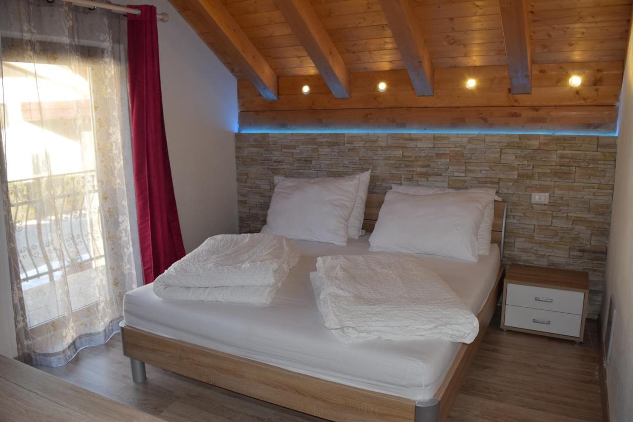 Casa Vacanza Cadorna Residence タルヴィージオ エクステリア 写真