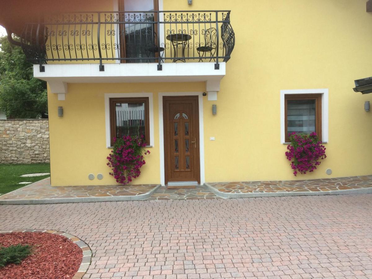 Casa Vacanza Cadorna Residence タルヴィージオ エクステリア 写真